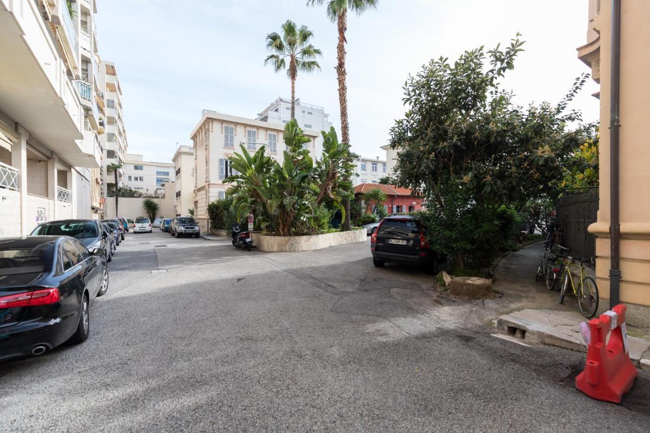 Promenade Des Anglais . Nice Bagian luar foto